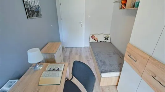 Rooms in Location is not specified - photo 1