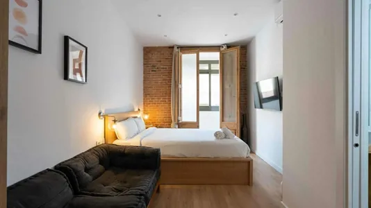 Rooms in Barcelona Gràcia - photo 3