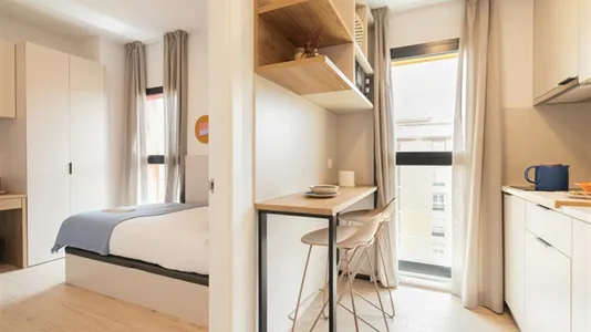Rooms in Sevilla Triana - photo 9