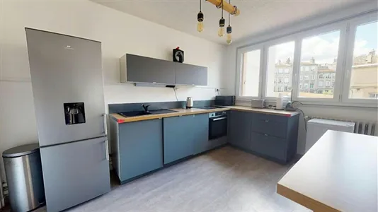 Rooms in Saint-Étienne - photo 8