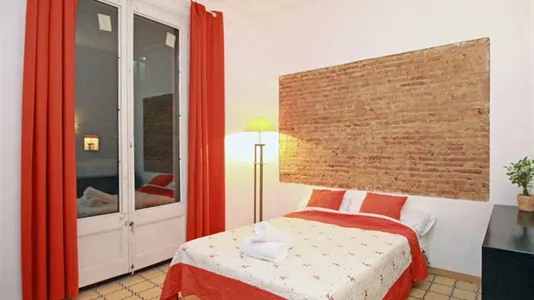 Apartments in Barcelona Ciutat Vella - photo 7