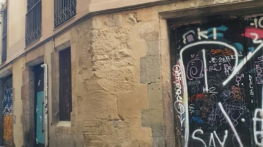 Rooms in Barcelona Ciutat Vella - photo 7