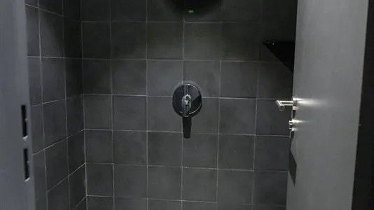 Rooms in Madrid Centro - photo 7