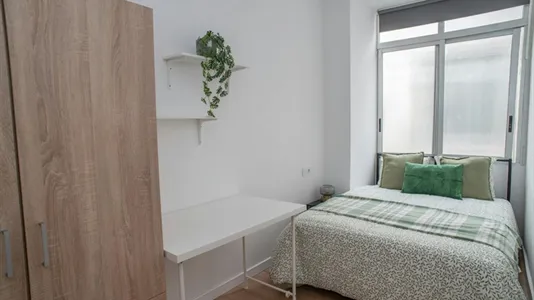 Rooms in Godelleta - photo 1