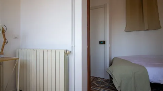 Rooms in Barcelona Eixample - photo 5