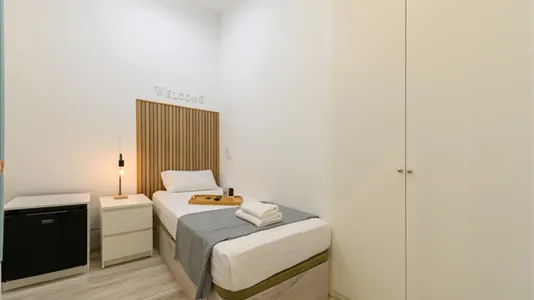 Rooms in Madrid Chamberí - photo 10