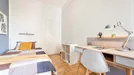 Room for rent, Padua, Veneto, &lt;span class=&quot;blurred street&quot; onclick=&quot;ProcessAdRequest(10194902)&quot;&gt;&lt;span class=&quot;hint&quot;&gt;See streetname&lt;/span&gt;[xxxxxxxxxxxxx]&lt;/span&gt;