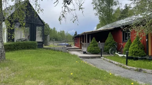 Houses in Örebro - photo 2