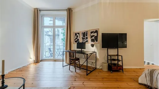 Apartments in Berlin Friedrichshain-Kreuzberg - photo 3