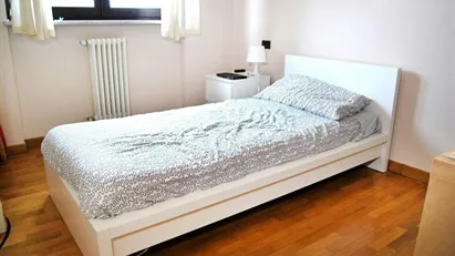 Room for rent in Milano Zona 9 - Porta Garibaldi, Niguarda, Milan
