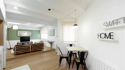 Rooms in Barcelona Eixample - photo 8