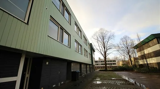 Houses in Enschede - photo 1