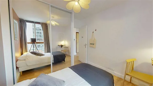 Rooms in Paris 15ème arrondissement - photo 2