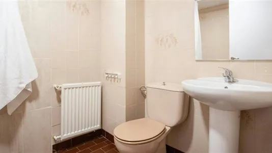 Rooms in Madrid Hortaleza - photo 7