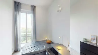 Room for rent in Milano Zona 4 - Vittoria, Forlanini, Milan