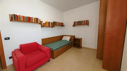 Room for rent in Milano Zona 8 - Fiera, Gallaratese, Quarto Oggiaro, Milan Room for rent in Milano Zona 8 - Fiera, Gallaratese, Quarto Oggiaro, Milan
