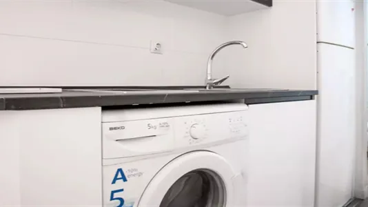 Rooms in Madrid Salamanca - photo 10