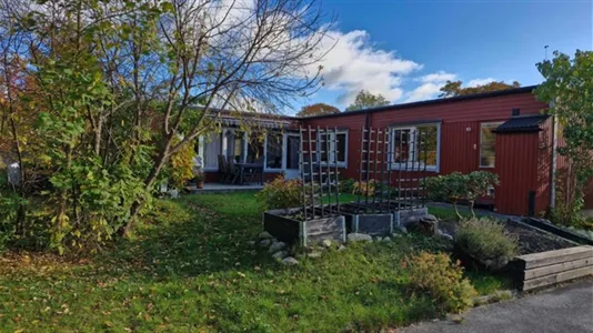 Houses in Österåker - photo 3
