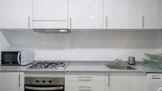 Rooms in Barcelona Eixample - photo 10