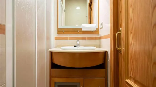 Rooms in Madrid Tetuán - photo 8