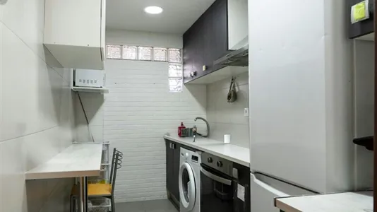 Rooms in Zaragoza - photo 4