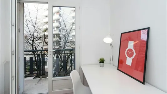 Rooms in Paris 20ème arrondissement - photo 3