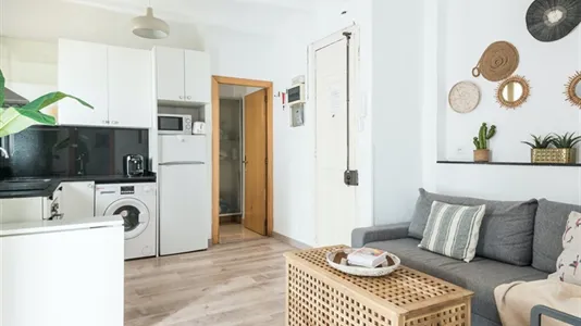 Apartments in Barcelona Ciutat Vella - photo 4