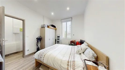 Apartments in Lyon - photo 2