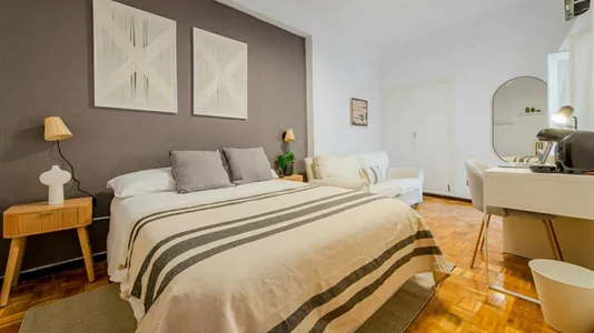 Rooms in Madrid Retiro - photo 1