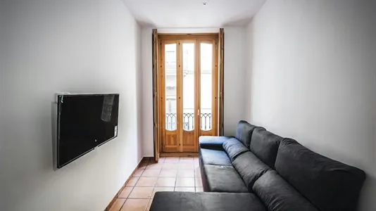 Rooms in Valencia Ciutat Vella - photo 9