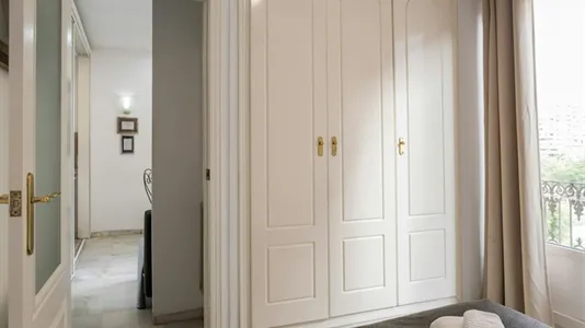 Apartments in Valencia Ciutat Vella - photo 6