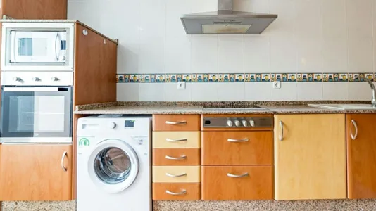 Rooms in Valencia Extramurs - photo 10