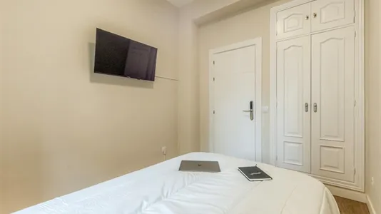 Rooms in Madrid Salamanca - photo 4