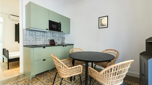 Apartments in Valencia L'Eixample - photo 3
