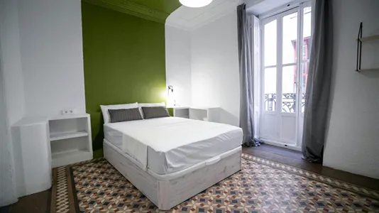 Rooms in Valencia Ciutat Vella - photo 1