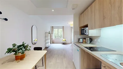 Room for rent in Nanterre, Île-de-France