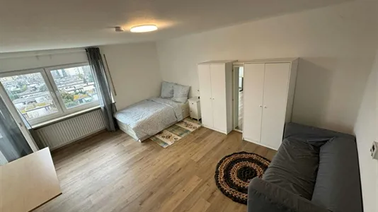 Rooms in Augsburg - photo 2