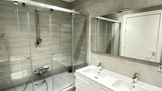 Rooms in Vitoria-Gasteiz - photo 3