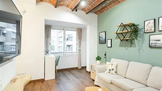 Apartments in Barcelona Sants-Montjuïc - photo 2