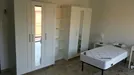 Room for rent, Bologna, Emilia-Romagna, Via Fossolo