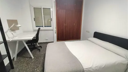 Rooms in Valencia La Zaidía - photo 2