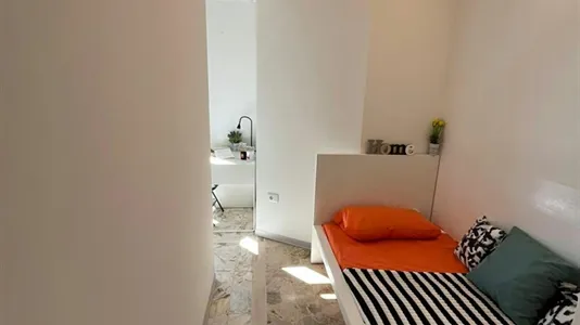 Rooms in Cagliari - photo 2