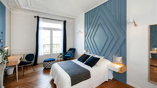 Rooms in Paris 17ème arrondissement - photo 2