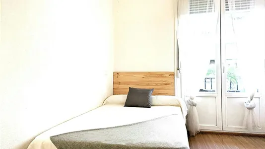 Rooms in Madrid Salamanca - photo 4