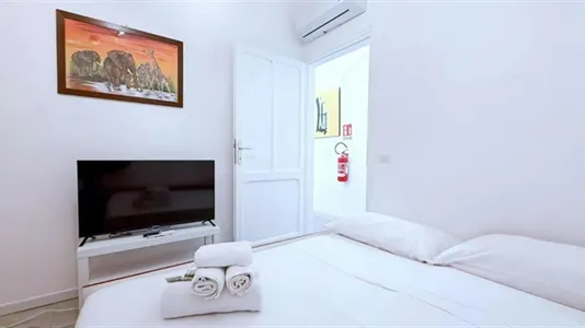 Apartments in Roma Municipio VII – Appio-Latino/Tuscolano/Cinecittà - photo 6