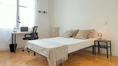 Room for rent in Madrid Chamberí, Madrid