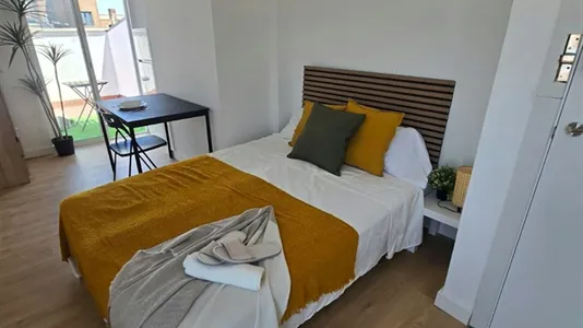 Rooms in Parla - photo 3