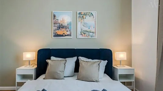 Apartments in Berlin Charlottenburg-Wilmersdorf - photo 1