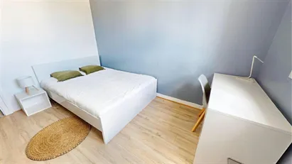 Room for rent in Saint-Étienne, Auvergne-Rhône-Alpes