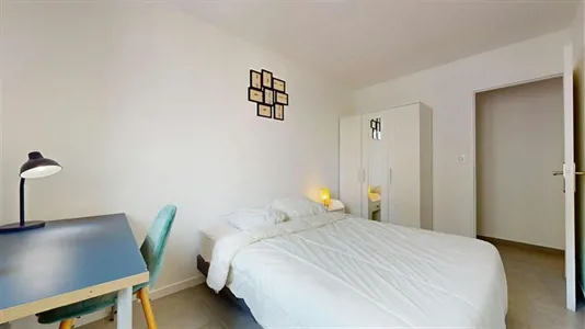 Rooms in Grenoble - photo 3